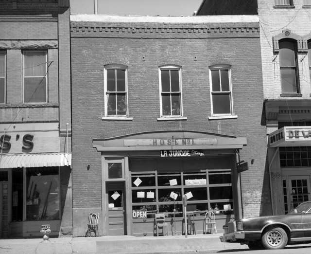 Firestation in Leadville.jpg (43632 bytes)